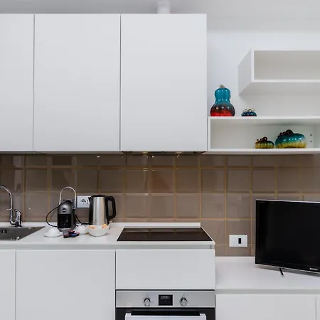 Mini Loft Linate Airport And Blu Metro アパート ミラノ