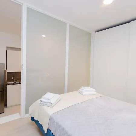 Mini Loft Linate Airport And Blu Metro * ميلان